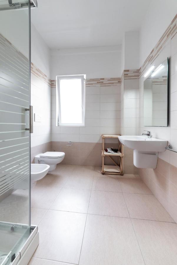 Emanuele Guest House Bari Exterior photo